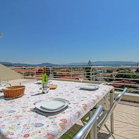 Luzya - House With Views & Balcony Tatil Evi