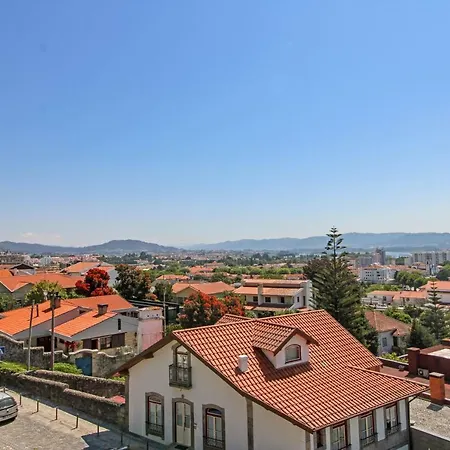 Luzya - House With Views & Balcony * Viana do Castelo