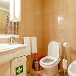 Luzya - House With Views & Balcony