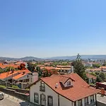 Luzya - House With Views & Balcony * 维亚纳堡