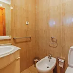 Luzya - House With Views & Balcony 维亚纳堡
