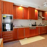 Luzya - House With Views & Balcony