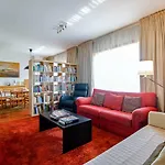 度假居 Luzya - House With Views & Balcony
